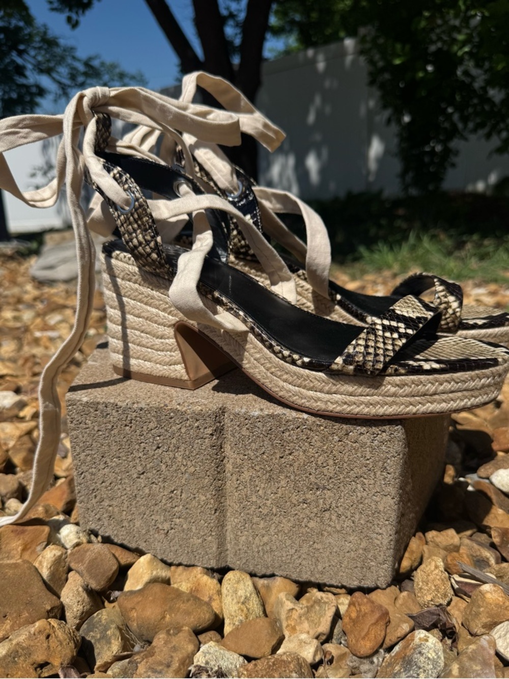 Vince Camuto Lace-Up Espadrille Platform Heels Size 8.5